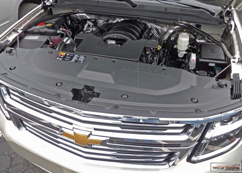 Двигатель Chevrolet Suburban 2014 снимка