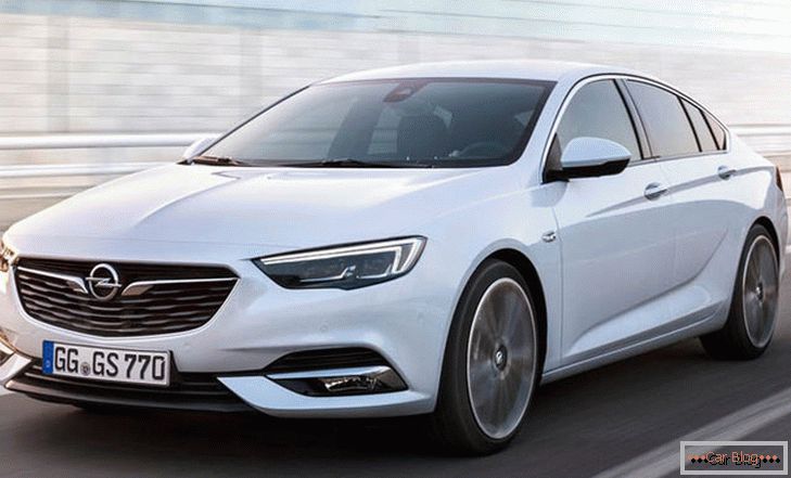Появата на Opel Insignia