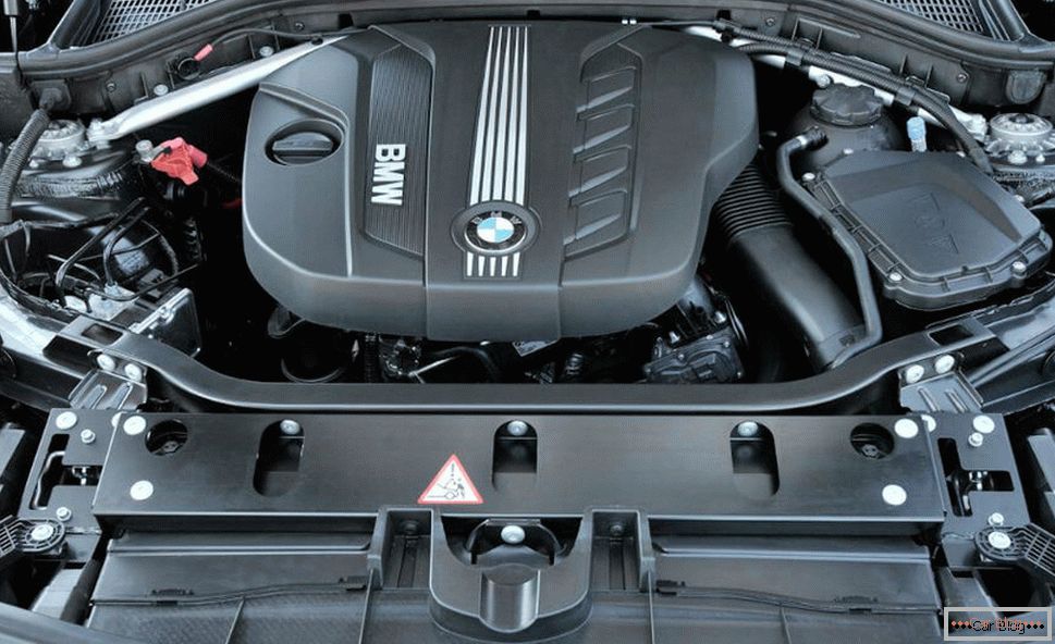 BMW X3 двигател