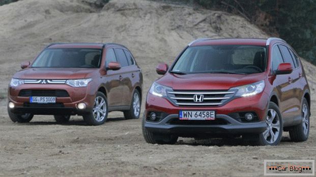 Mitsubishi Outlander и Honda CR-V - автомобили, които могат да се похвалят със значителна популярност сред джипове