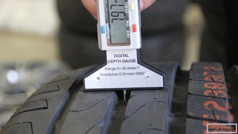 Как да определите износването на гумите