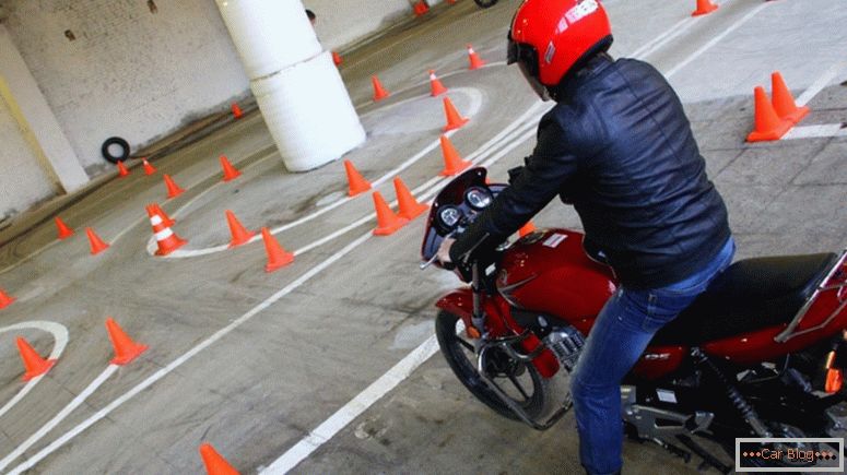как да получите лиценз за мотоциклети