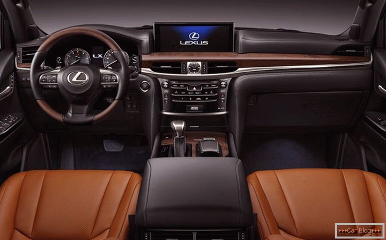 Lexus LX интериор