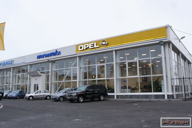 Автосалон Прагматика Opel
