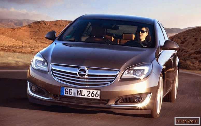 Цената на Opel Insignia 2014