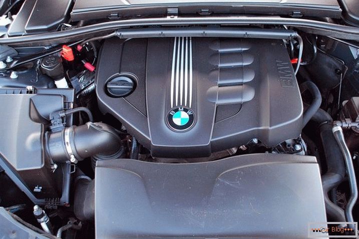 модерен двигател на BMW