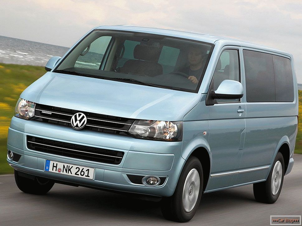 Миниван Volkswagen Multivan Bluemotion