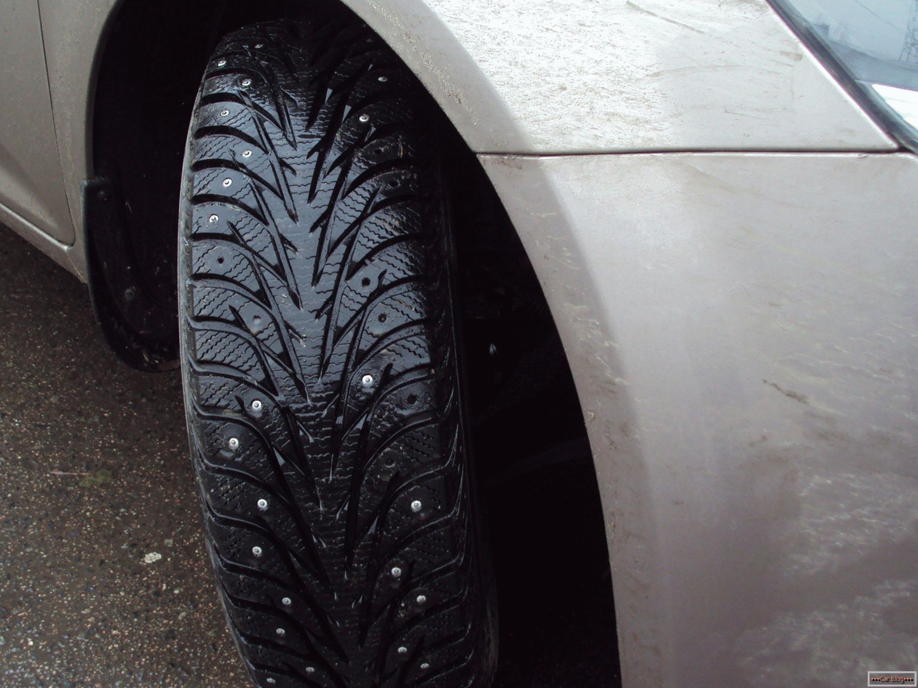 Правителството се съгласява да въведе глоби за летни гуми през зимата