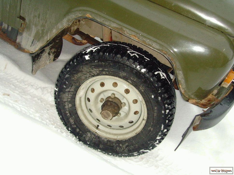 Зимни гуми