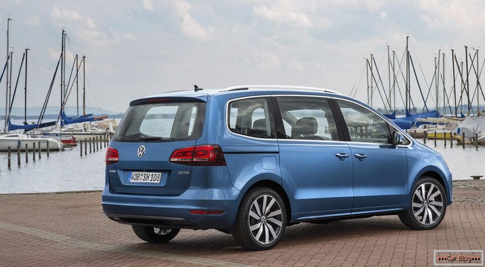 VW Sharan след рестартиране стана по-малко